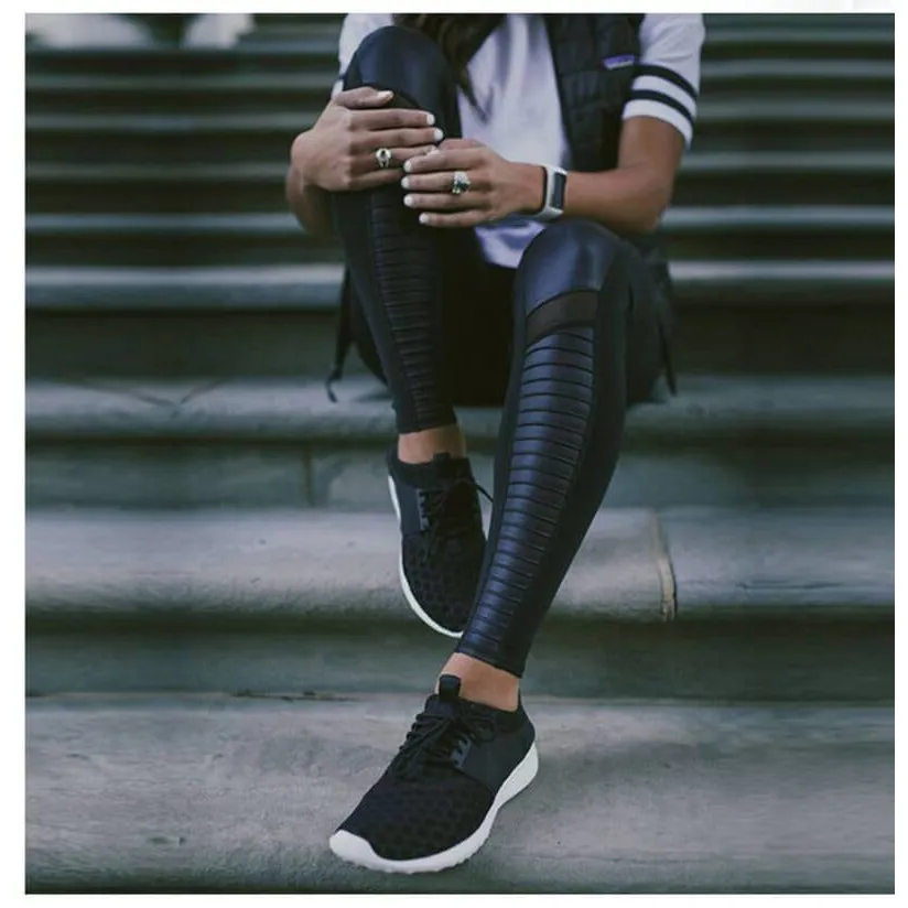 2019 Moto Design Leather-like Varnish Mesh Panels Leggings Hiney Trainer™