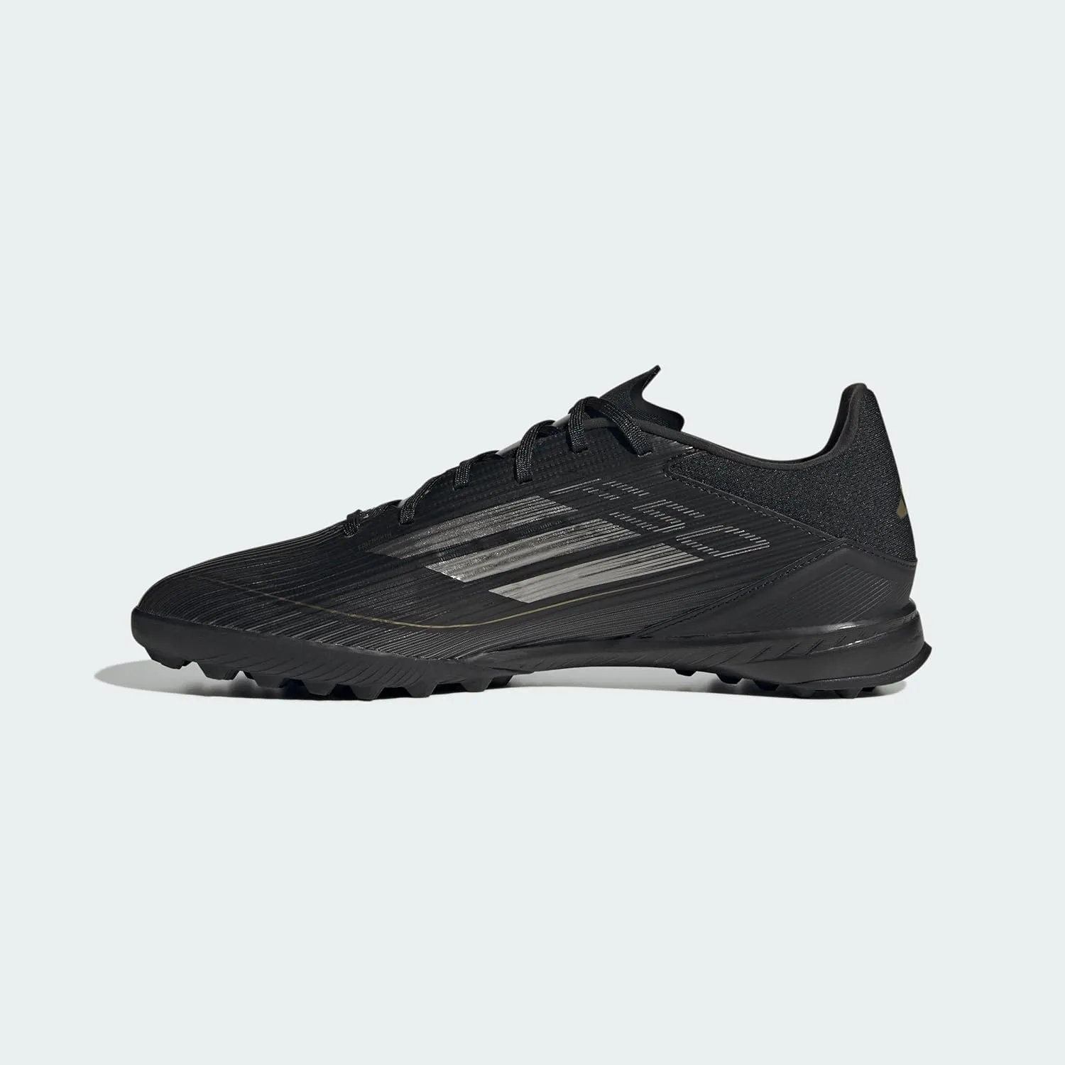 adidas Unisex-Adult F50 League Turf Sneaker