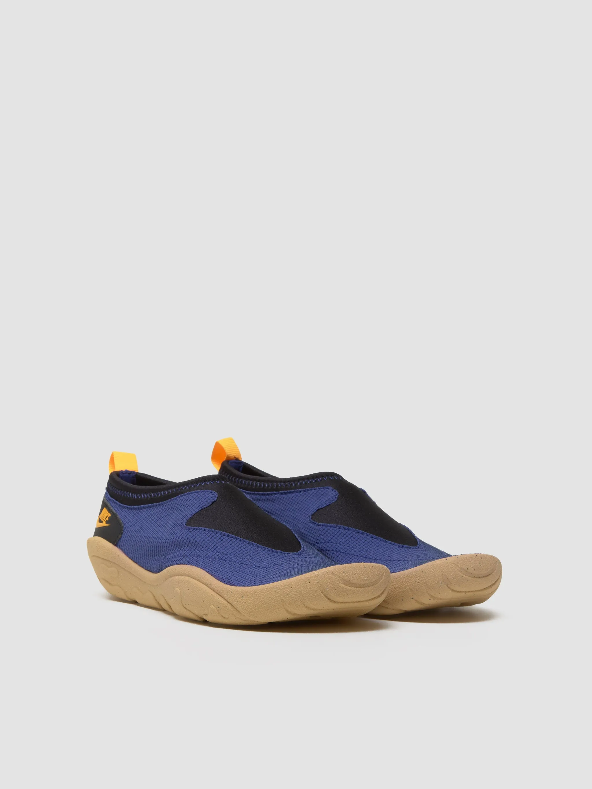 Aqua Turf Sneaker in Deep Night