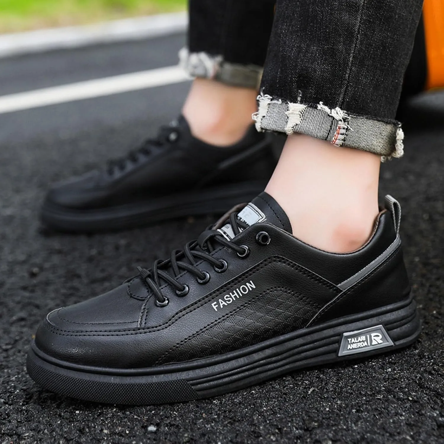 Arch Support Non Slip Minimalist Shoes for Men Breathable Comfort Walking Shoe Convenient Elderly Slip on Shoes