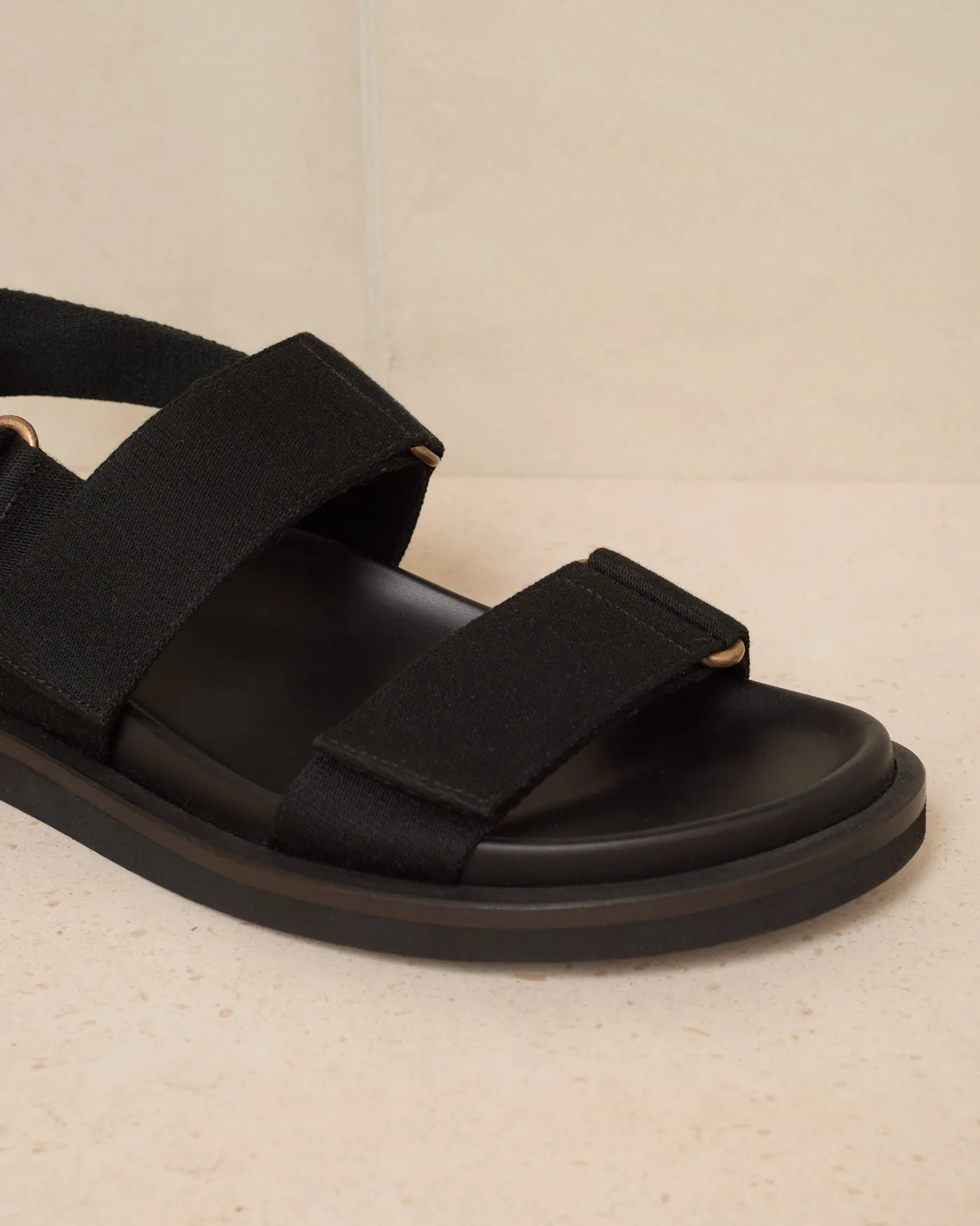 Black Sandal