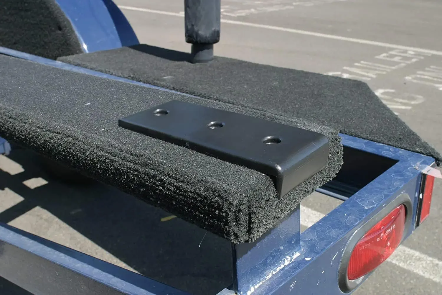 E-Z Slide Boat Trailer Slides and Bunkenders for 4” bunks – in Black or White