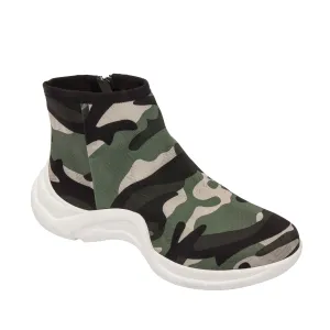 GIA |Pull-on mesh sneakers