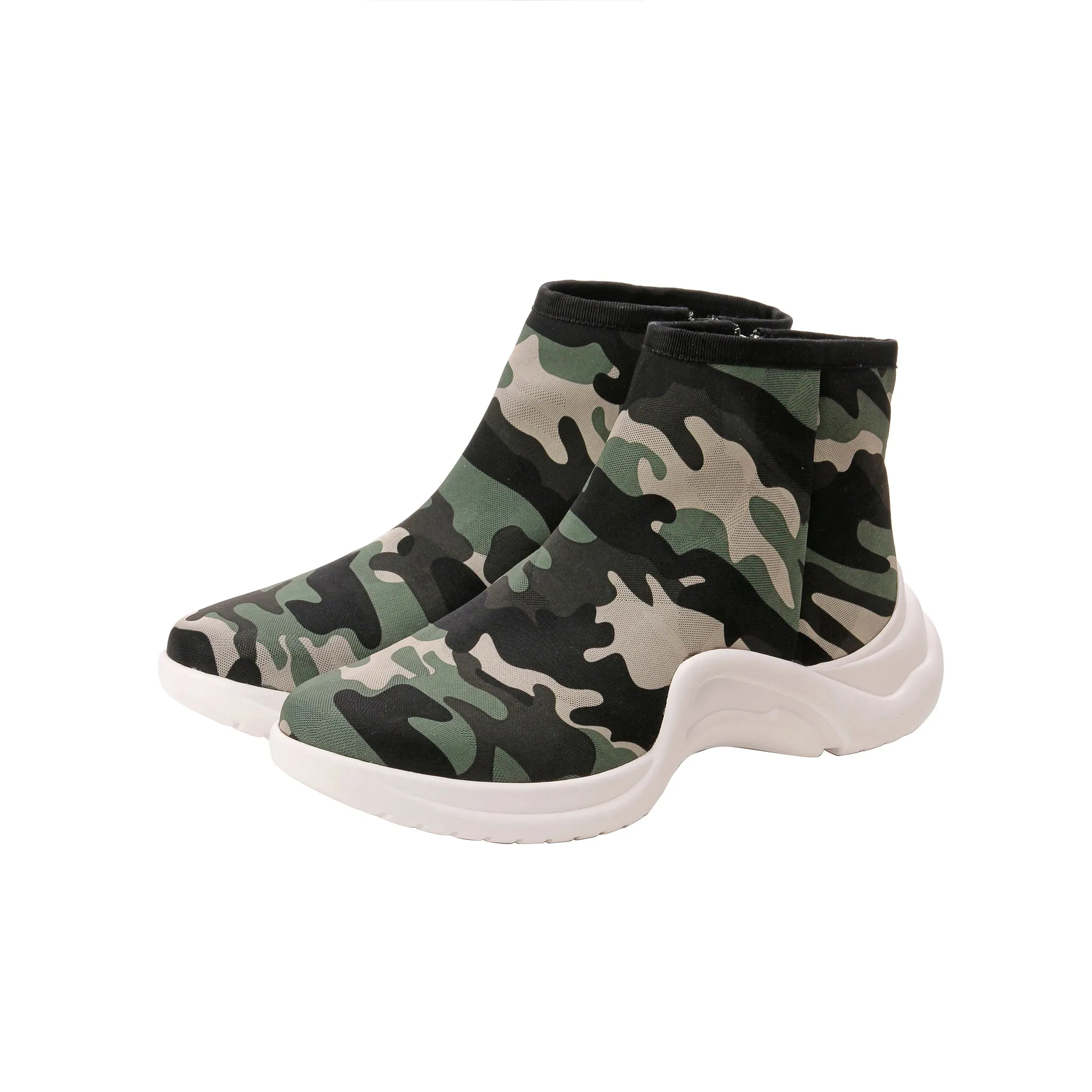 GIA |Pull-on mesh sneakers