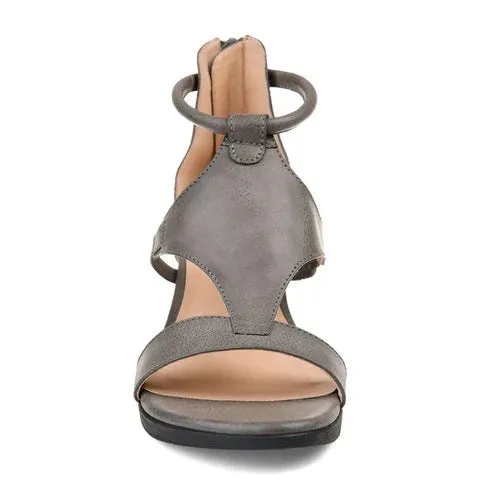 Klara Elegant strappy sandals