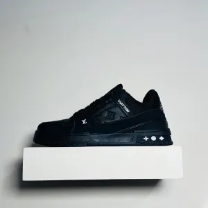 LV Trainer Black/White