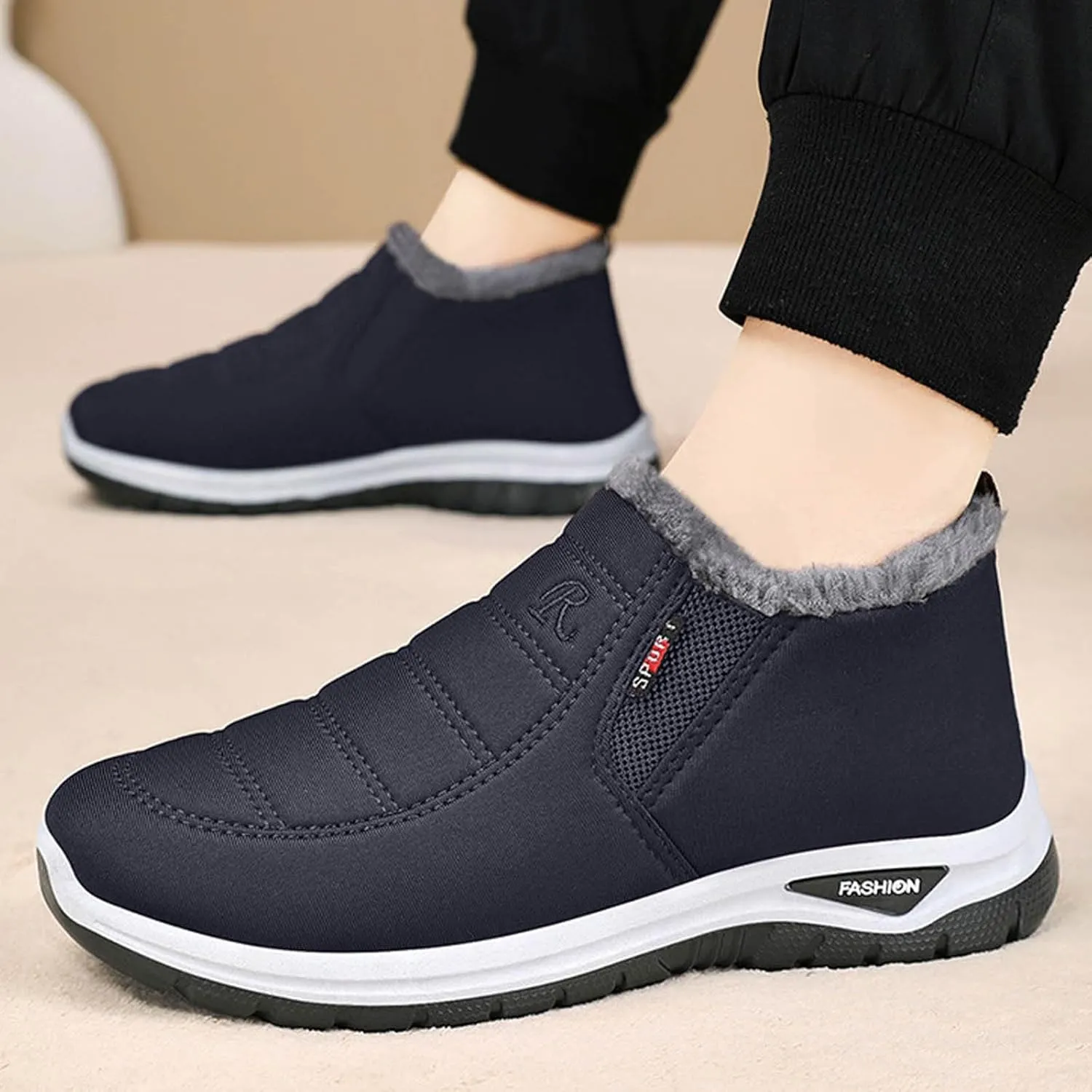 Men's Slip On Winter Boots Fleece Lined Warm Snow Boots Lightweight Walking Boots Flat Soled Non Winter Walking Gear
