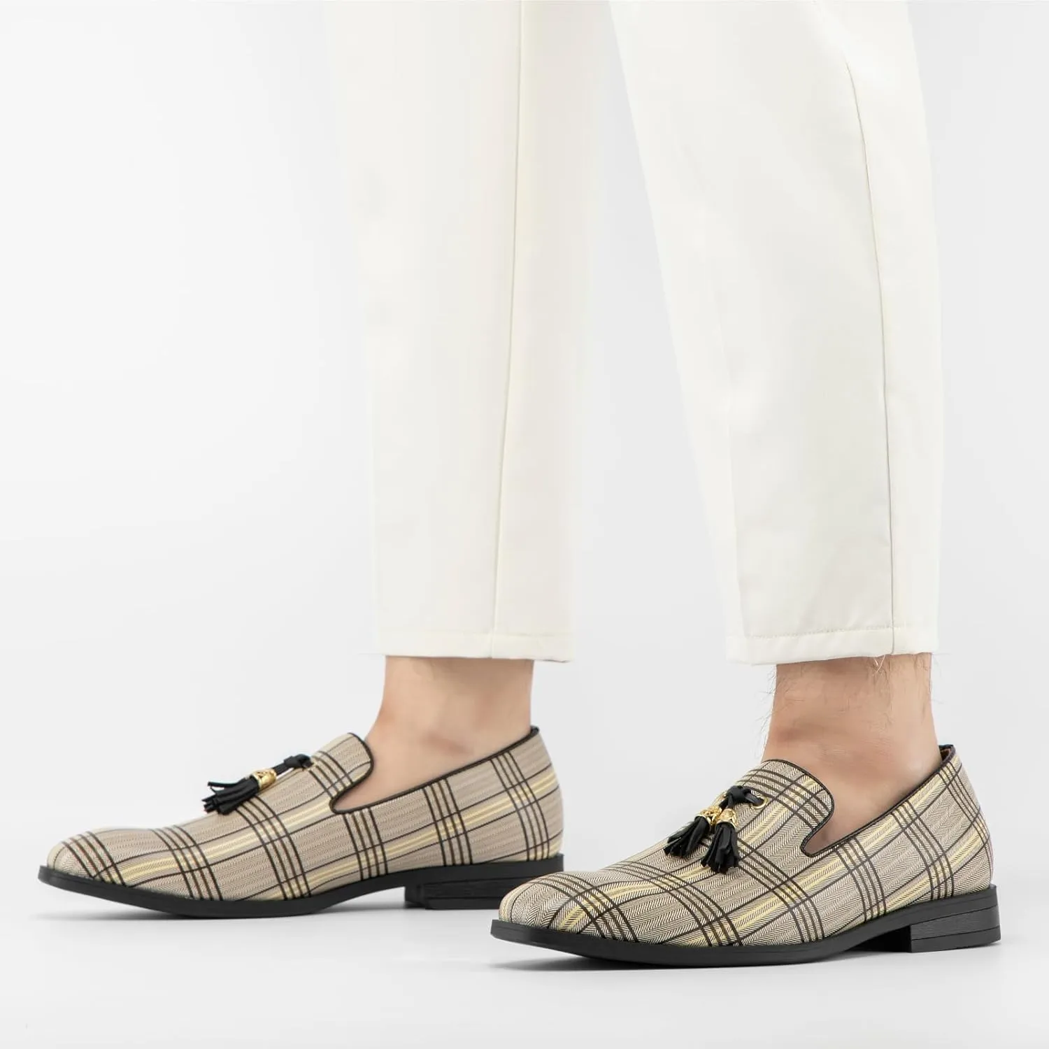 Men's Vintage Velvet Embroidery Noble Loafer Shoes Slip-on Loafer Smoking Slipper Tassel Loafer