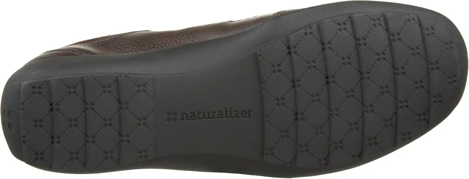 Naturalizer Women's Darry Slip-On Lightweight Lug Sole Heeled Loafer