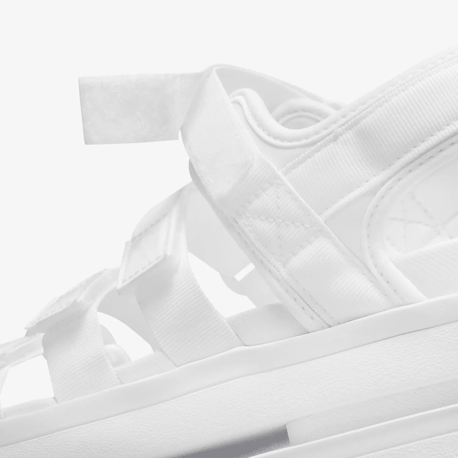 Nike Women's Icon Classic Sandal NA White/Pure Platinum-White (DH0224 100)