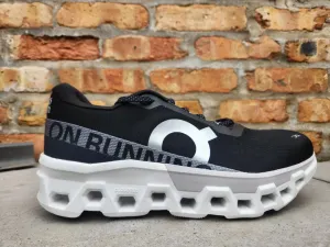 On M Cloudmonster 2