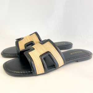 Smile Black Textured Sandal
