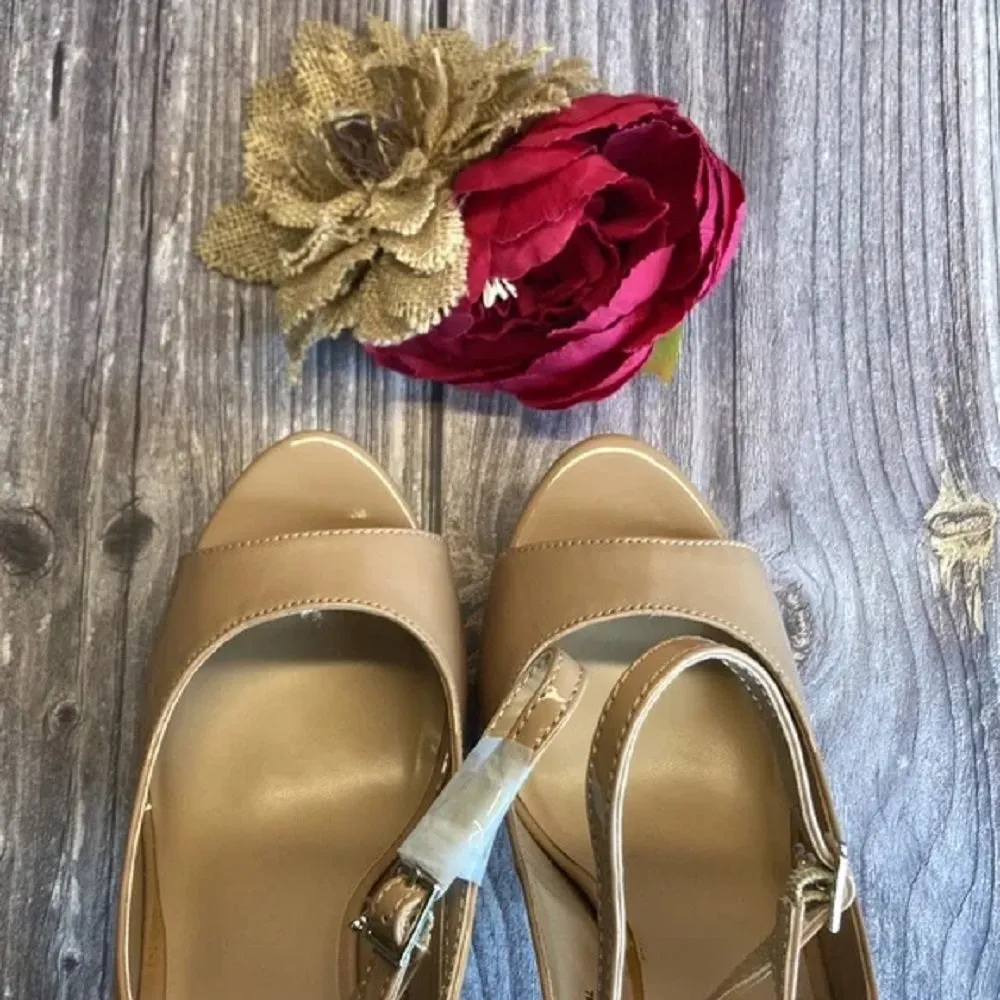 THALIA SODI Chhloe Nude Platform Slingback Sandals 9.5