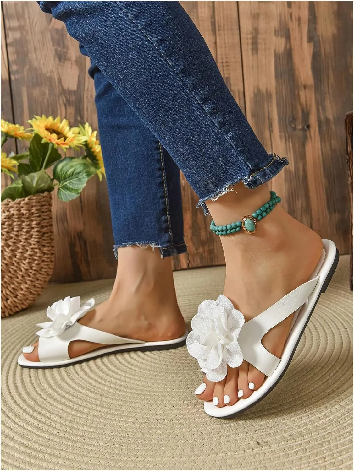 Women's Floral Appliques Dressy Sandals Cutout PU Leather Summer Casual Outdoor Slide Shoes